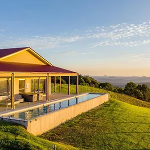 petrichor-estate-360-views-pool-spa.queenslandhotels.net/